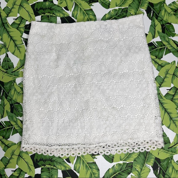 NWT Lulu's 2 Piece Set Lace Skirt Dress Bridal Bachelorette Wedding White L - Picture 7 of 10